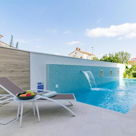 Villa Elena Deluxe mit Whirlpool und POOL am MEER Fažana Exterior foto