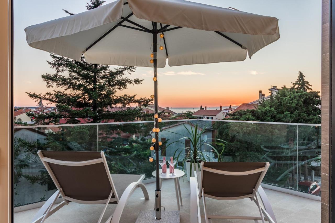 Villa Elena Deluxe mit Whirlpool und POOL am MEER Fažana Exterior foto